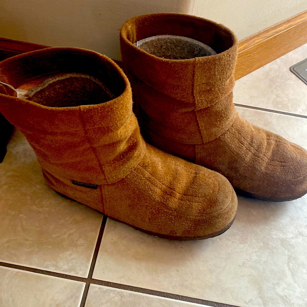 Steger Mukluks Short Tan size 9